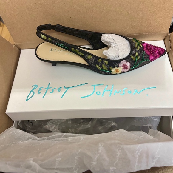 Betsey Johnson Shoes - Betsy Johnson- Felix black floral shoe